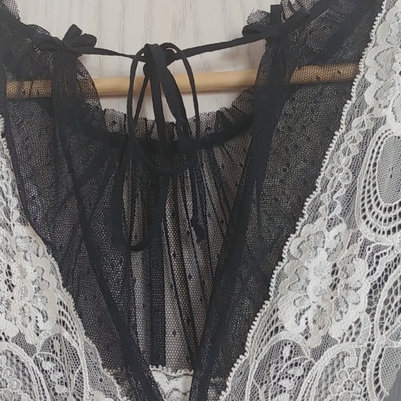 BCBGMaxaria Silk Lace Dress - Picture 3 of 5